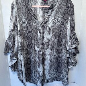 Vince Camuto Gray Ruffled Blouse with Flutter Sleeves